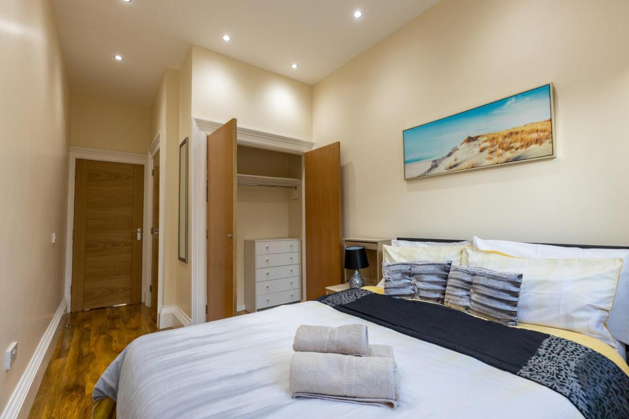 New 3-Bedroom Apartment Close To City Centre Edinburgh Exterior photo